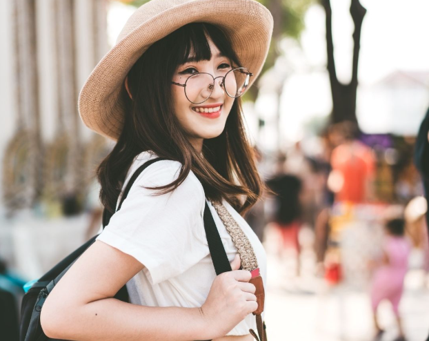 7 Reasons Every Global Traveler Should Switch to eSIM Before Their Next Trip in 2026